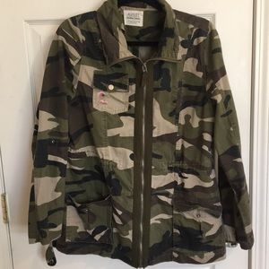 Fashion Nova XL lightweight Camo Jacket